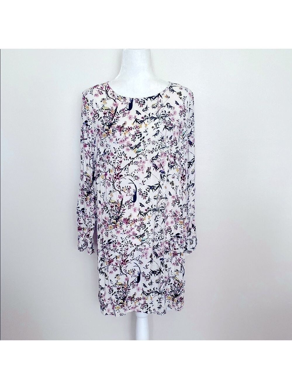 Black and White Sheath Dress with Bishop Sleeves for Wedding Guest